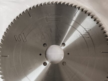Циркулярен диск V115 450*4.8*3.2*75-84T